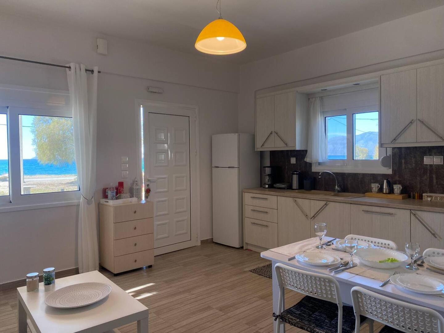 Zen Seaside Apartment Kalamaki  Eksteriør billede